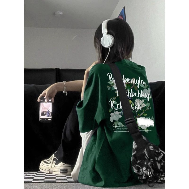 Losvallend katoenen T-shirt me - Streetwear Brand Of The Year recensie en prijs